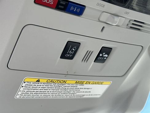 Used 2017 Subaru Forester 2.5i Limited image 30