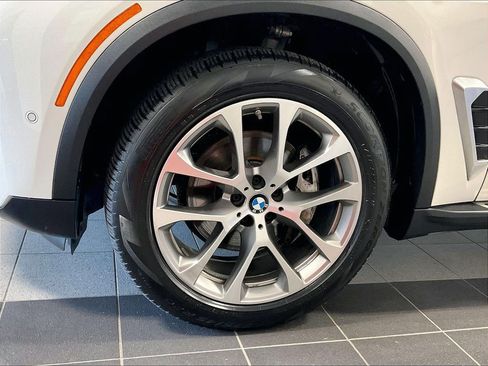 Used 2026 BMW X5 xDrive40i AWD/4WD image 7