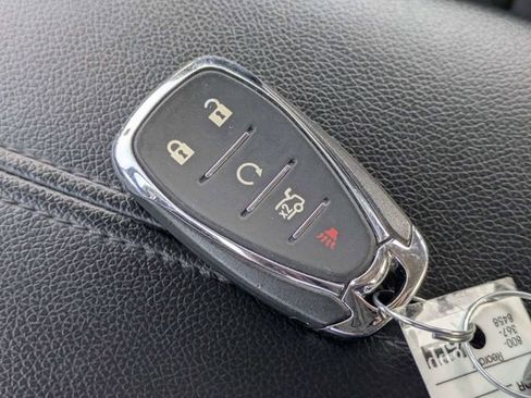 Used 2024 Chevrolet Malibu LT image 32