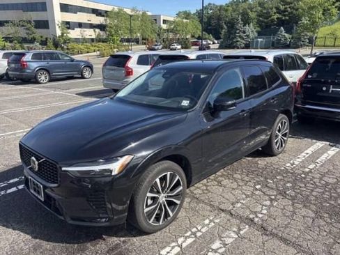 Used 2024 Volvo XC60 B5 Plus w/ Climate Package AWD/4WD image 2