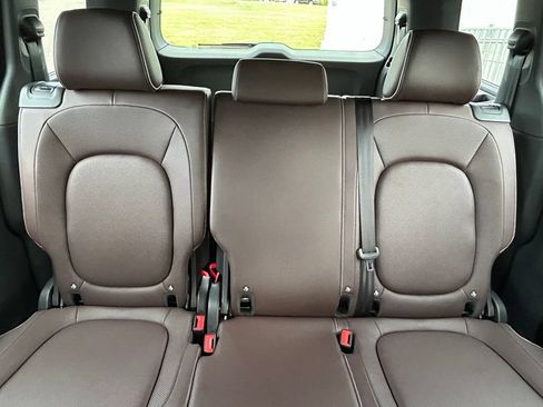 Used 2025 Volkswagen ID. Buzz Pro S RWD image 13