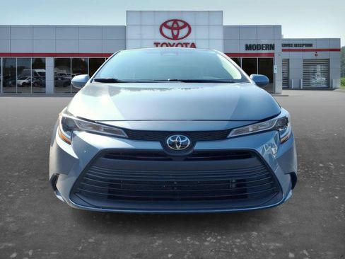 Certified 2025 Toyota Corolla LE FWD image 9