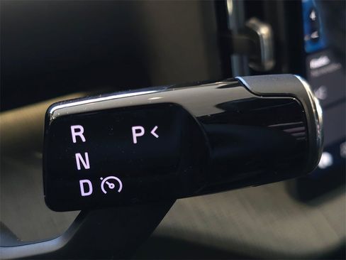 New 2026 Volvo EX30 Cross Country Ultra image 35