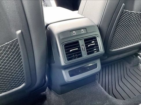 Used 2025 Audi Q5 Premium w/ Convenience Package AWD/4WD image 10