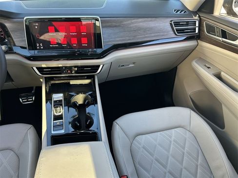 New 2026 Volkswagen Atlas SEL Premium R-Line image 12