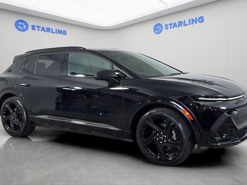 Used 2024 Chevrolet Equinox EV RS FWD image 13