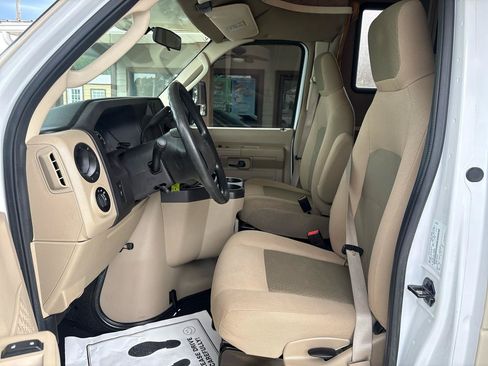 Used 2018 Ford E-350 and Econoline 350 Super Duty w/ Motorhome Prep Package RWD image 8