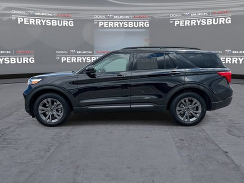 Used 2022 Ford Explorer XLT w/ Equipment Group 202A AWD/4WD image 5