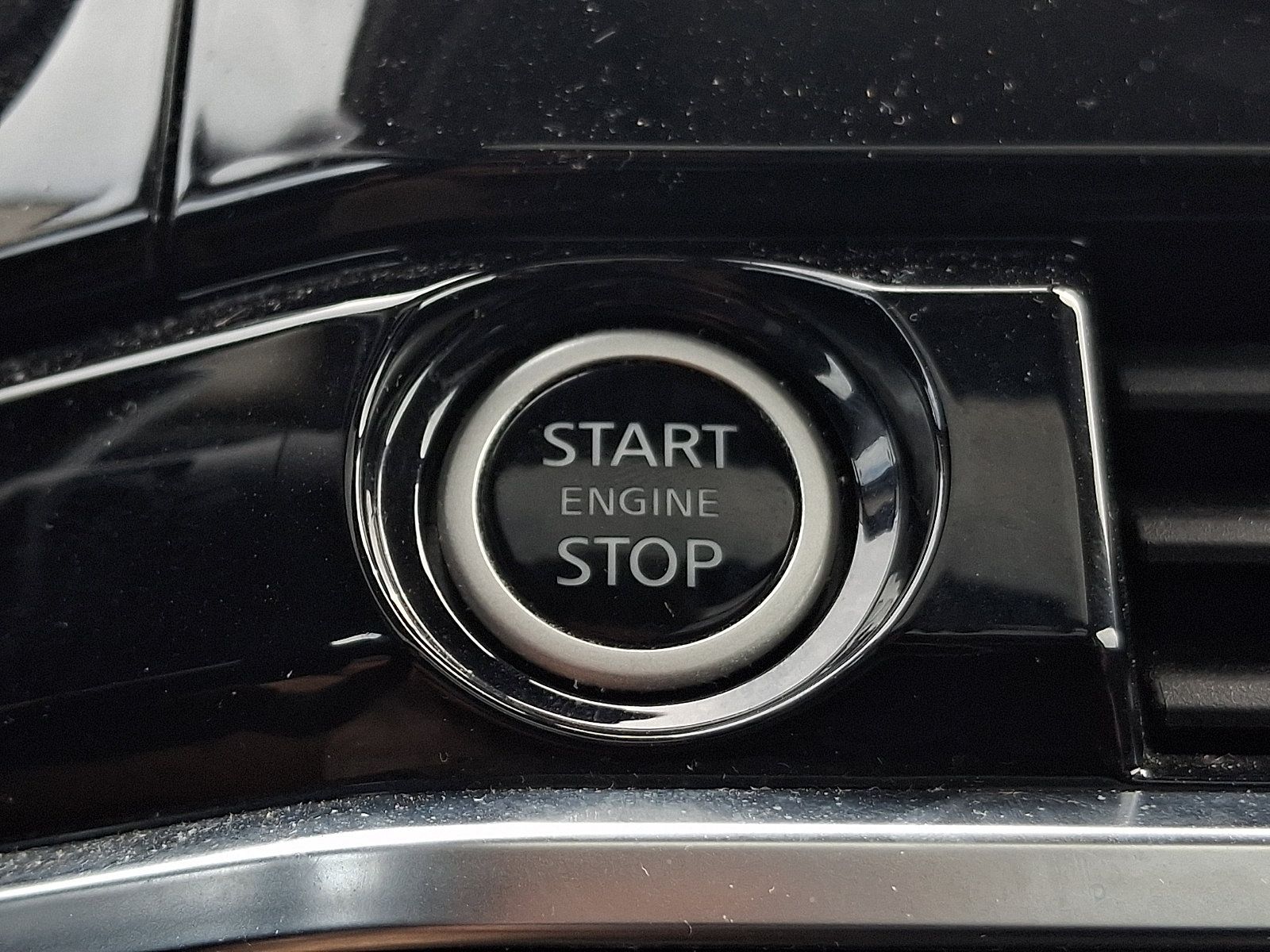 Used 2024 Nissan Pathfinder SL w/ SL Premium Package AWD/4WD image 29
