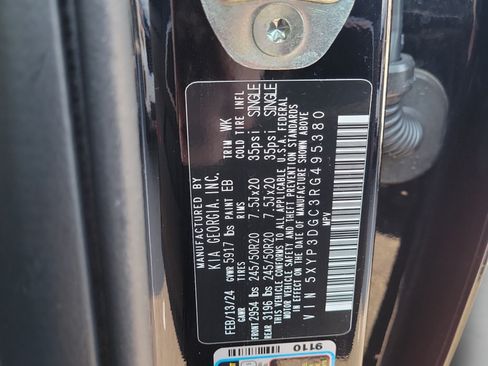 Used 2024 Kia Telluride EX X-Line AWD/4WD image 32