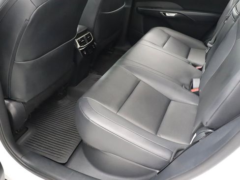 Used 2023 Lexus RX 350 Premium w/ Accessory Package (Z1) FWD image 31