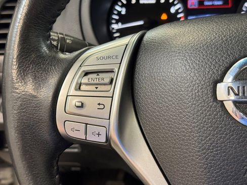 Used 2016 Nissan Altima 2.5 SL w/ 2.5 Technology w/LED Package image 33