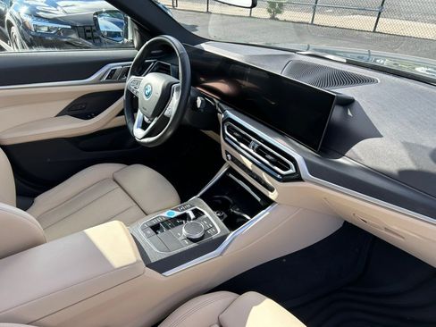 Used 2023 BMW i4 eDrive40 image 38