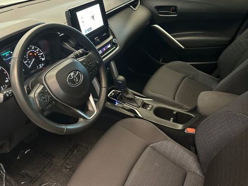 Used 2024 Toyota Corolla Cross AWD Hybrid w/ Moonroof Package image 10