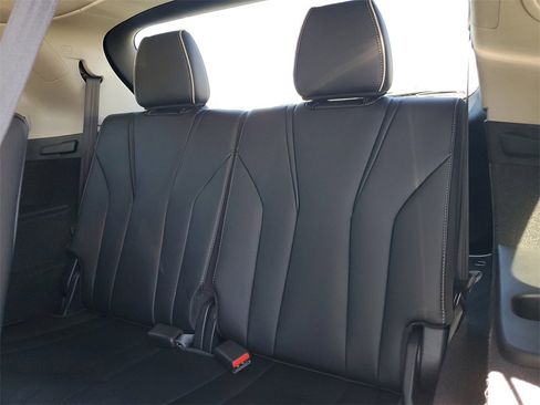 Certified 2024 Acura MDX SH-AWD w/ Advance Package image 16