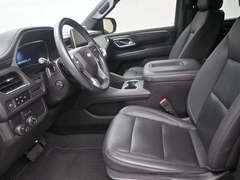 Used 2023 Chevrolet Tahoe LT w/ Luxury Package RWD image 12