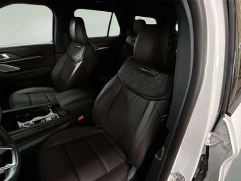 New 2026 Ford Explorer Platinum AWD/4WD image 9