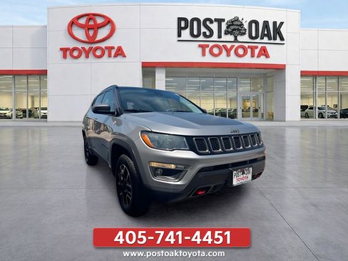 Used 2021 Jeep Compass Trailhawk AWD/4WD image 8