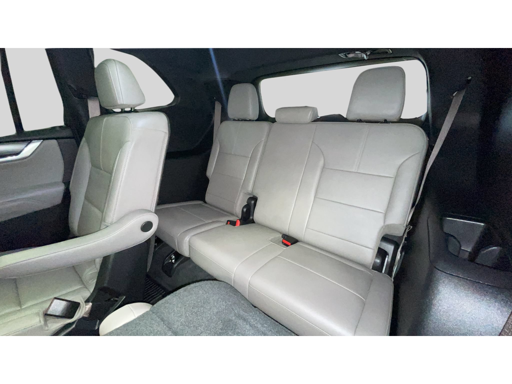 Used 2024 GMC Acadia Elevation w/ Trailering Package AWD/4WD image 16