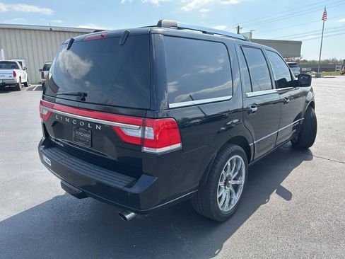 Used 2017 Lincoln Navigator Reserve image 7