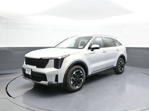 New 2026 Kia Sorento S FWD image 1