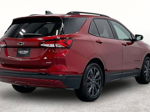 Used 2024 Chevrolet Equinox RS FWD image 2