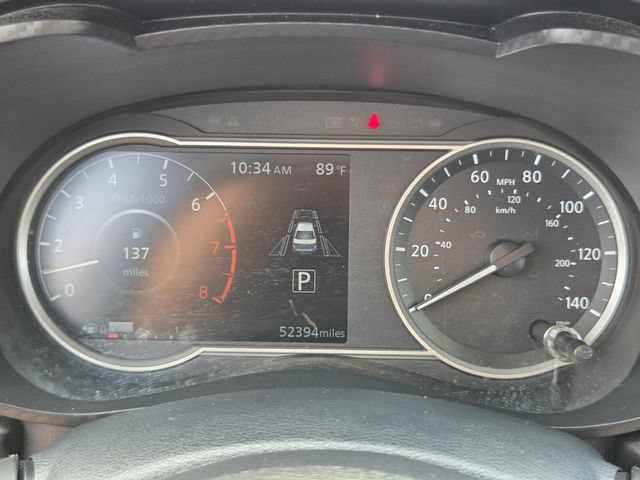 Used 2024 Nissan Versa SR FWD image 30