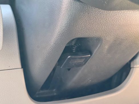 Used 2009 Toyota Camry LE FWD image 46