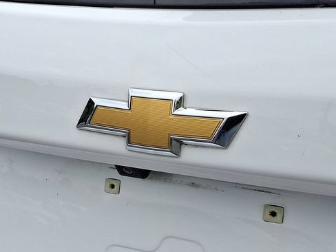 Used 2021 Chevrolet Equinox LS w/ LS Convenience Package FWD image 29