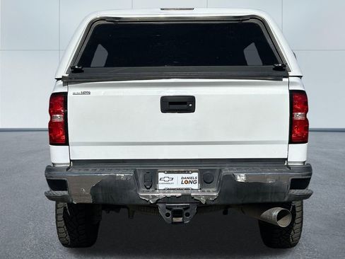 Used 2019 Chevrolet Silverado 2500 LT AWD/4WD image 4