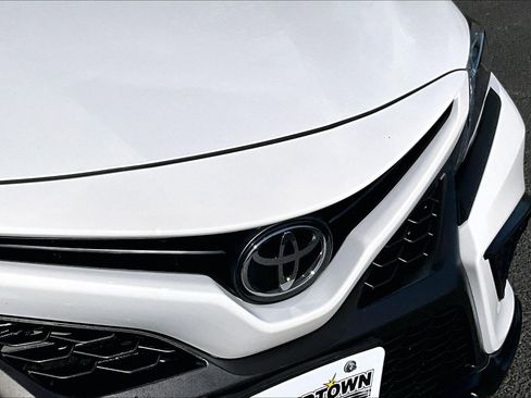 Used 2023 Toyota Camry SE image 28