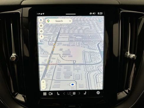 Used 2025 Volvo XC60 B5 Core image 17