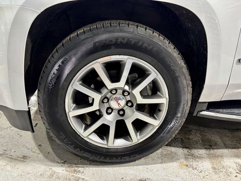 Used 2019 GMC Yukon XL Denali image 30