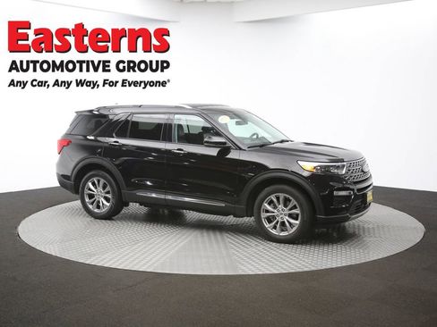 Used 2022 Ford Explorer Limited w/ Equipment Group 301A AWD/4WD image 47