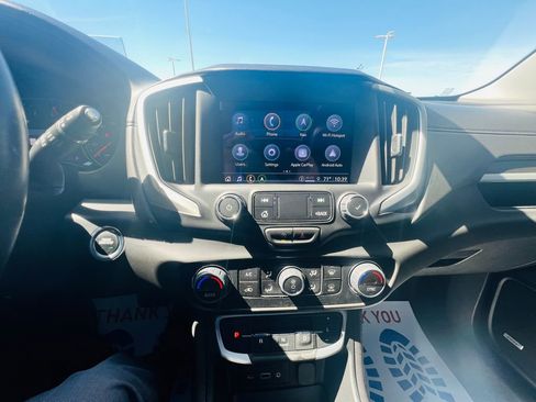 Used 2024 GMC Terrain SLT w/ Infotainment Package II AWD/4WD image 24