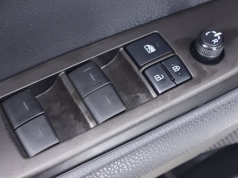 Used 2021 Toyota Camry LE FWD image 25