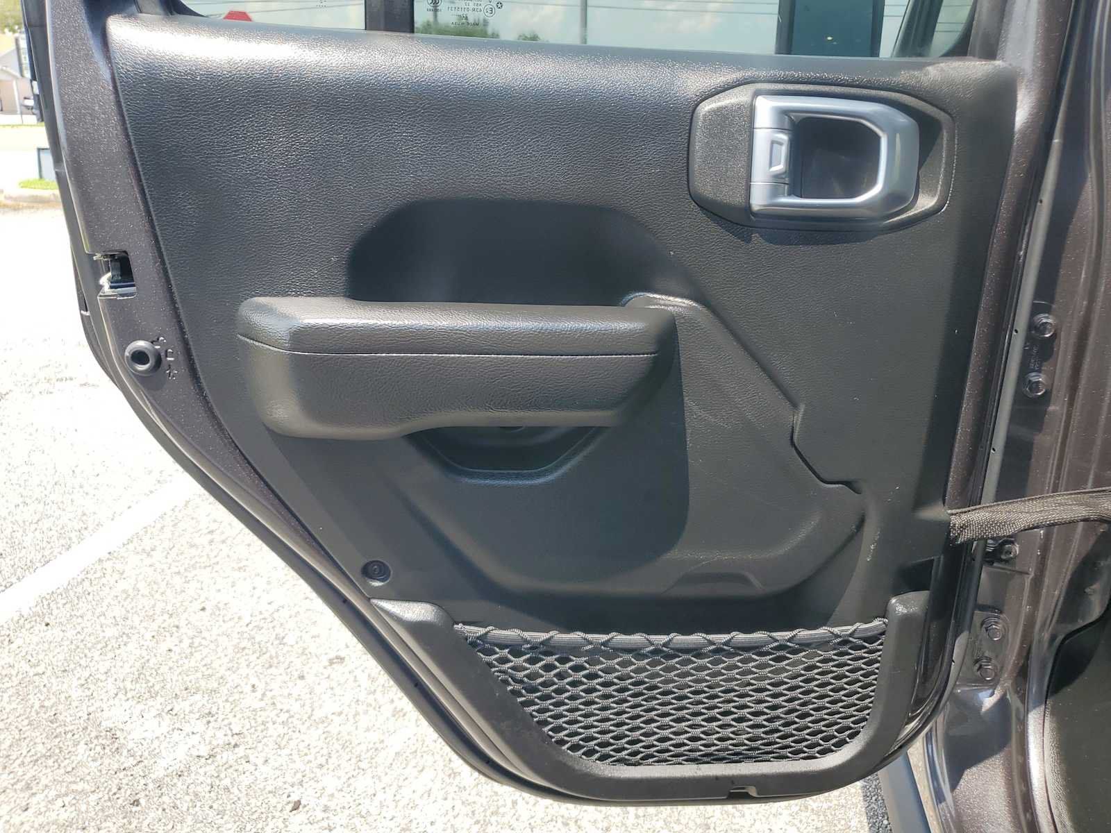 Used 2023 Jeep Wrangler Unlimited Rubicon 4xe AWD/4WD image 19
