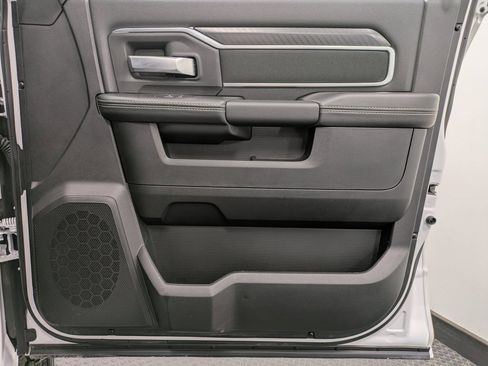 Used 2025 RAM 3500 Big Horn image 27