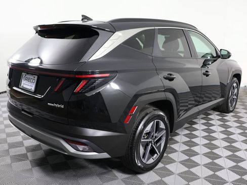 Certified 2025 Hyundai Tucson SEL AWD/4WD image 8