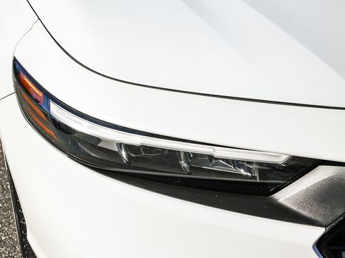 Certified 2023 Honda Accord Sport image 18