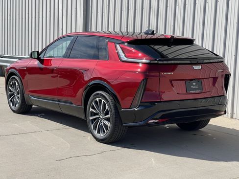 New 2026 Cadillac Lyriq Premium Sport image 18