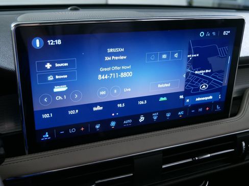Used 2023 Lincoln Corsair AWD w/ Equipment Group 101A image 22