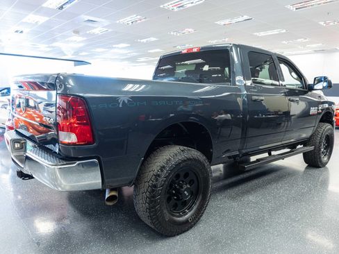 Used 2014 RAM 2500 Tradesman w/ Chrome Appearance Group AWD/4WD image 4
