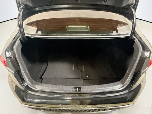 Used 2020 Toyota Corolla SE image 34