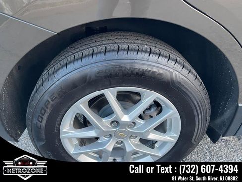 Used 2023 Chevrolet Equinox LT image 35