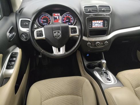 Used 2018 Dodge Journey SXT w/ Connectivity Group FWD image 22