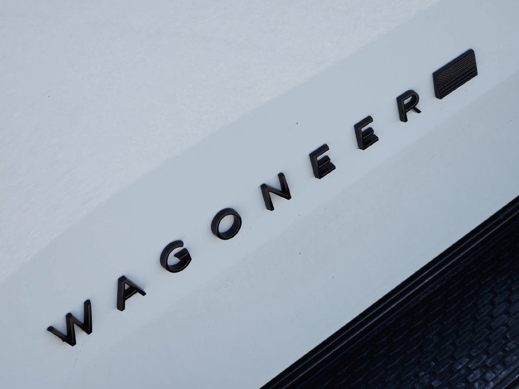 New 2025 Jeep Wagoneer Series II w/ Convenience Group I AWD/4WD image 8