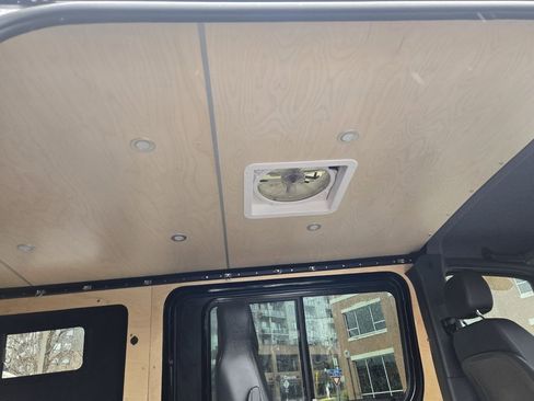 Used 2020 Mercedes-Benz Sprinter 2500 image 26