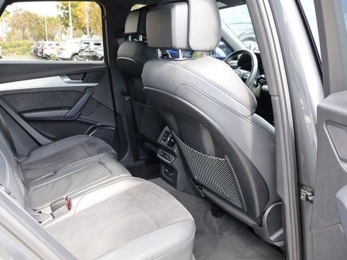 Used 2021 Audi SQ5 Premium w/ Convenience Package image 38