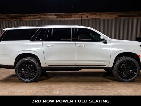 Used 2021 Cadillac Escalade ESV Sport w/ Driver Assist Tech Package image 11